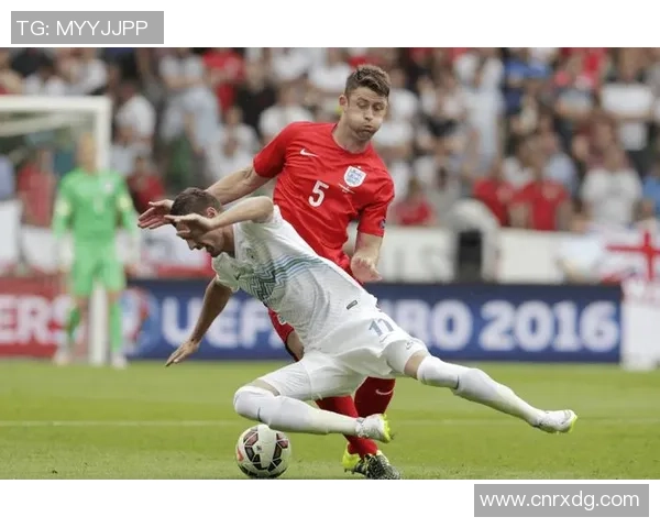 英格兰与日本足球赛精彩对决展现技术与战术的巅峰较量